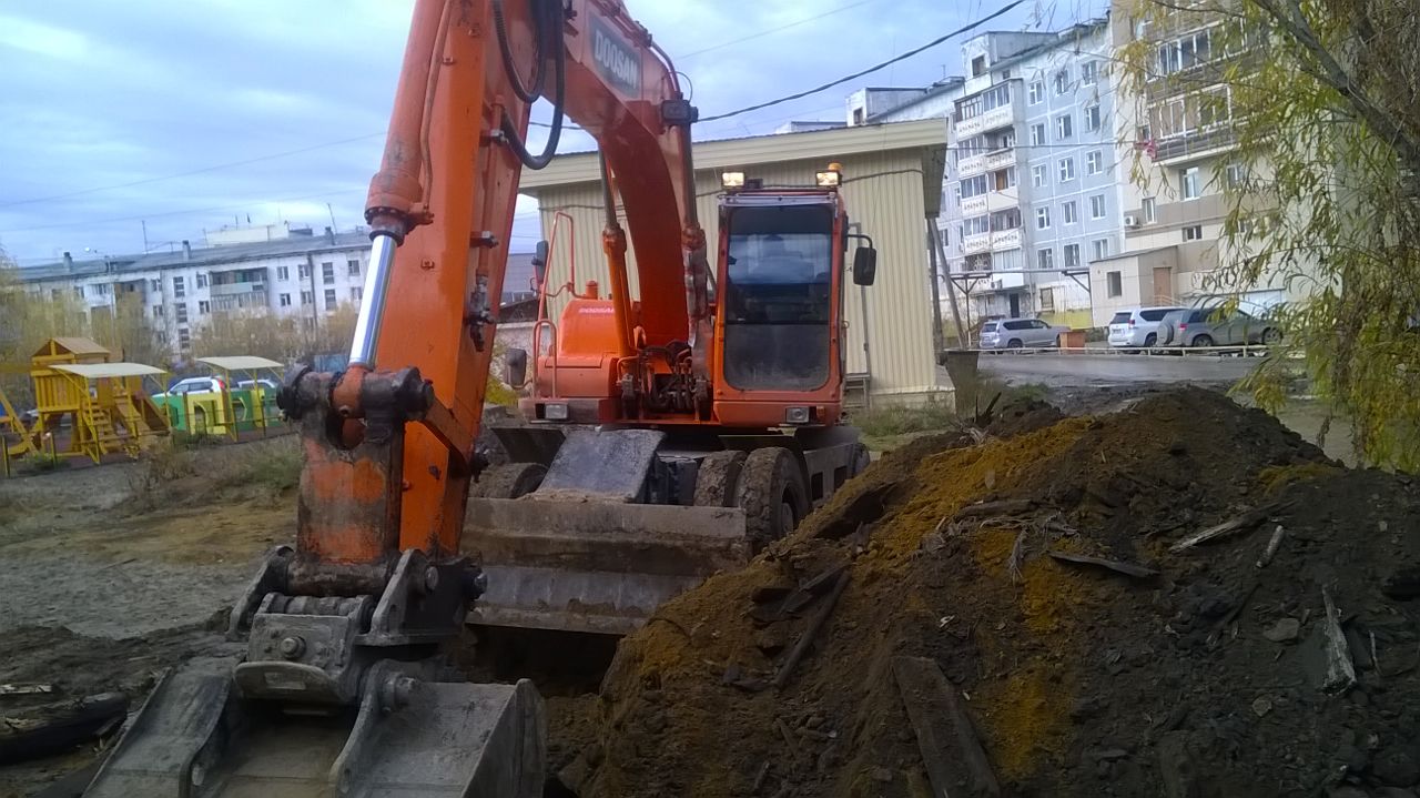 Скандальная ситуация по строительству подстанции во дворе дома в Якутске продолжает развиваться