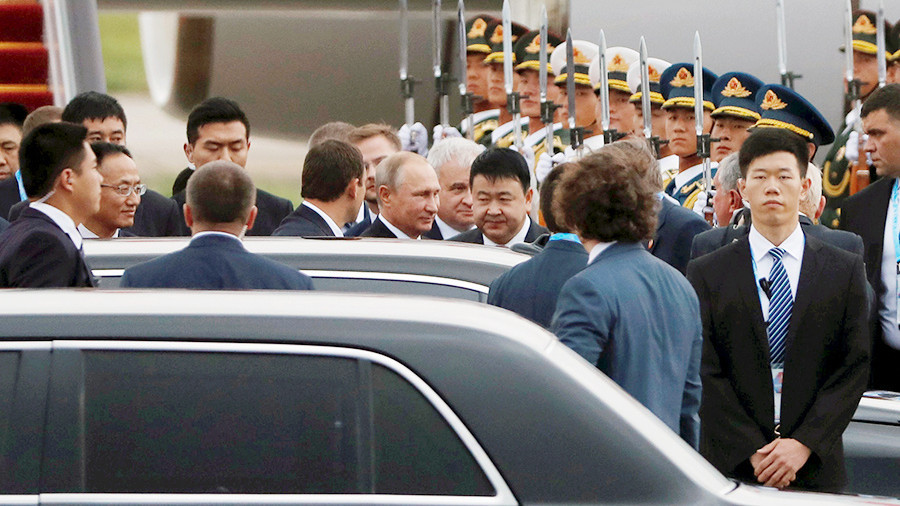 Путин направил приветствие участникам и гостям ВЭФ-2017