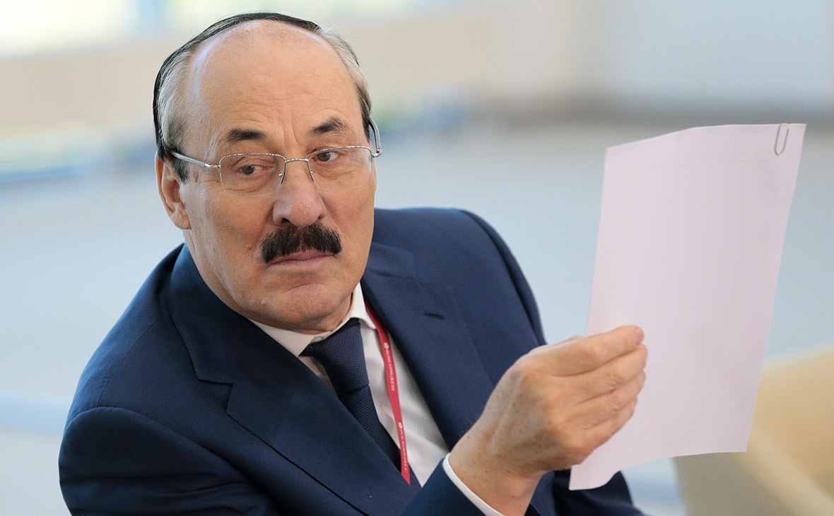 Глава Дагестана написал заявление об отставке