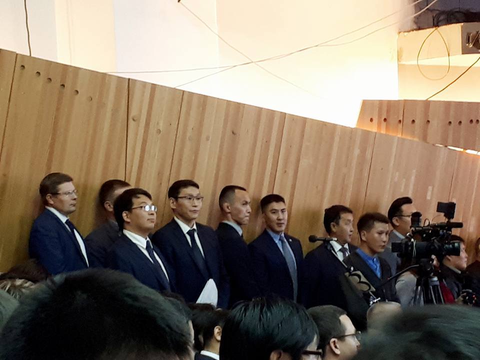 Глава Якутии поставил чиновников к стенке (+фото)