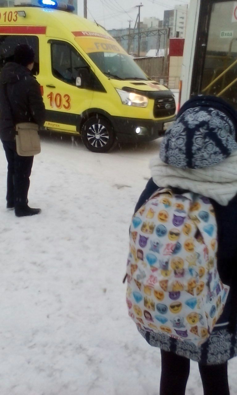 В Якутске автобус наехал на ребенка