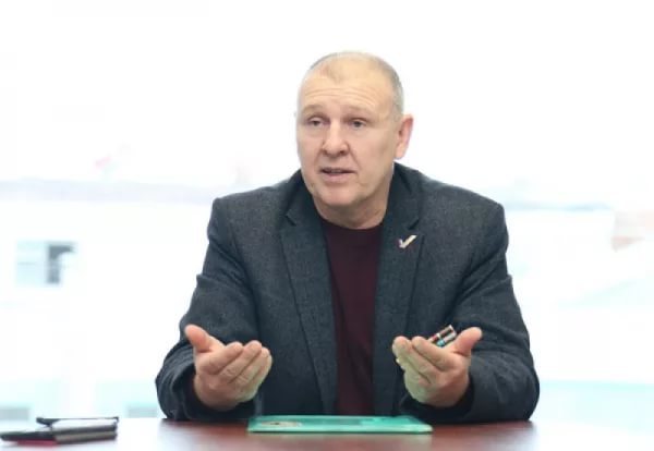 Депутат Валерий Лютый объяснил отказ от участия в праймериз решением не распыляться и госпитализацией