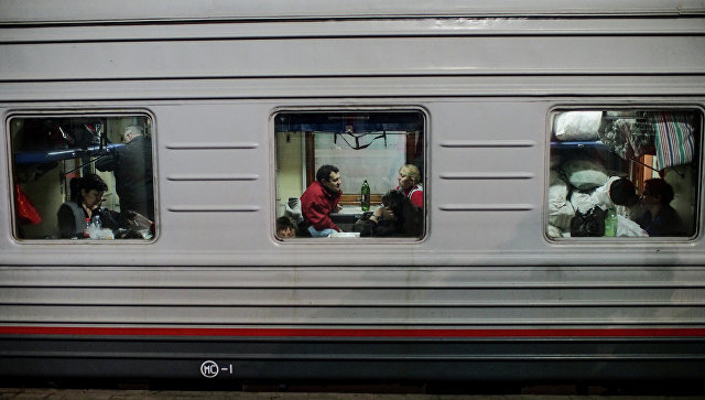 90 вахтовиков, возвращающихся из Якутии, устроили пьяный дебош в поезде