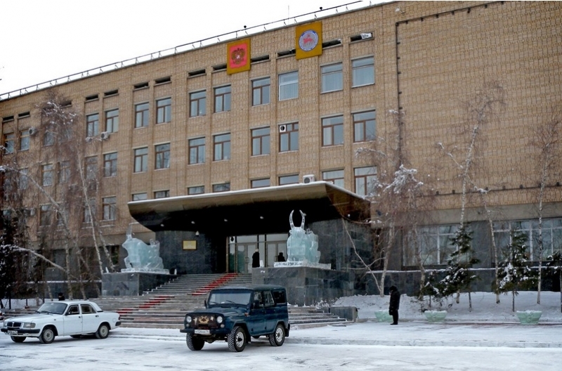 В Якутии на отставки губернаторов отозвались кадровыми перестановками