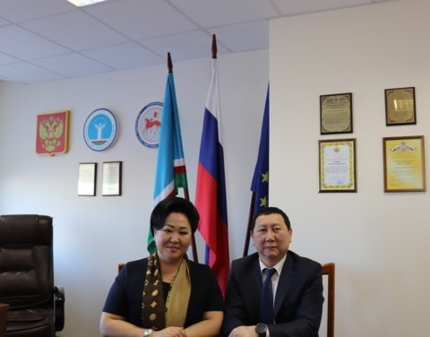 Сардану Гурьеву представили новому коллективу