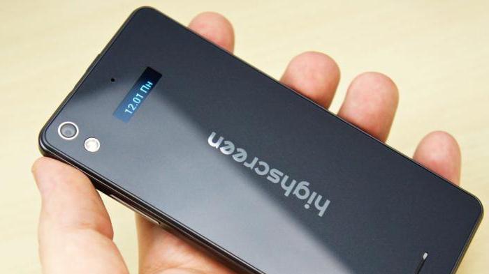 В Якутске налетчики, приставив к горлу нож, отобрали телефон