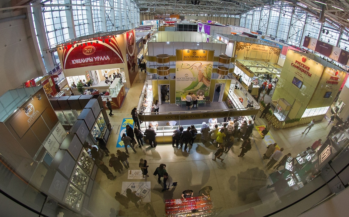 Чете Босиковых угрожают владельцы пропавших ювелирных изделий