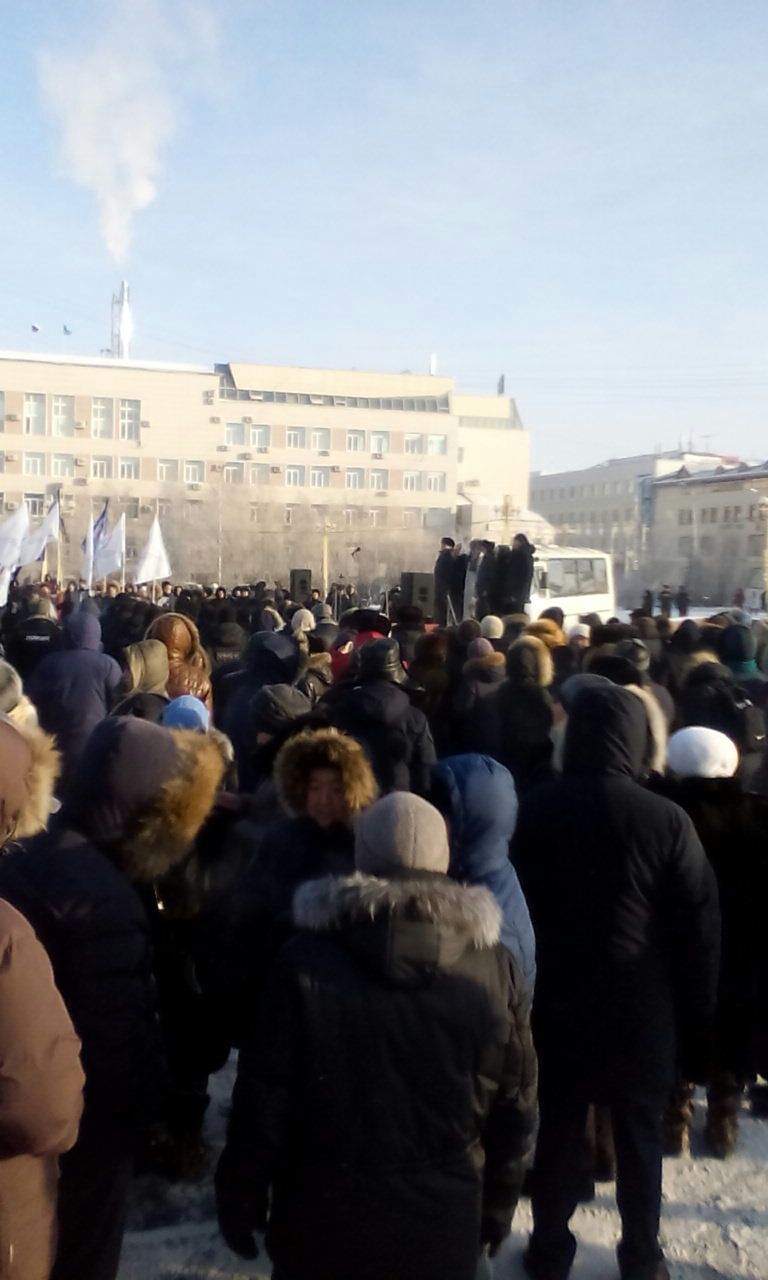Фотофакт: В Якутске в День народного единства прошла акция "Мы едины"