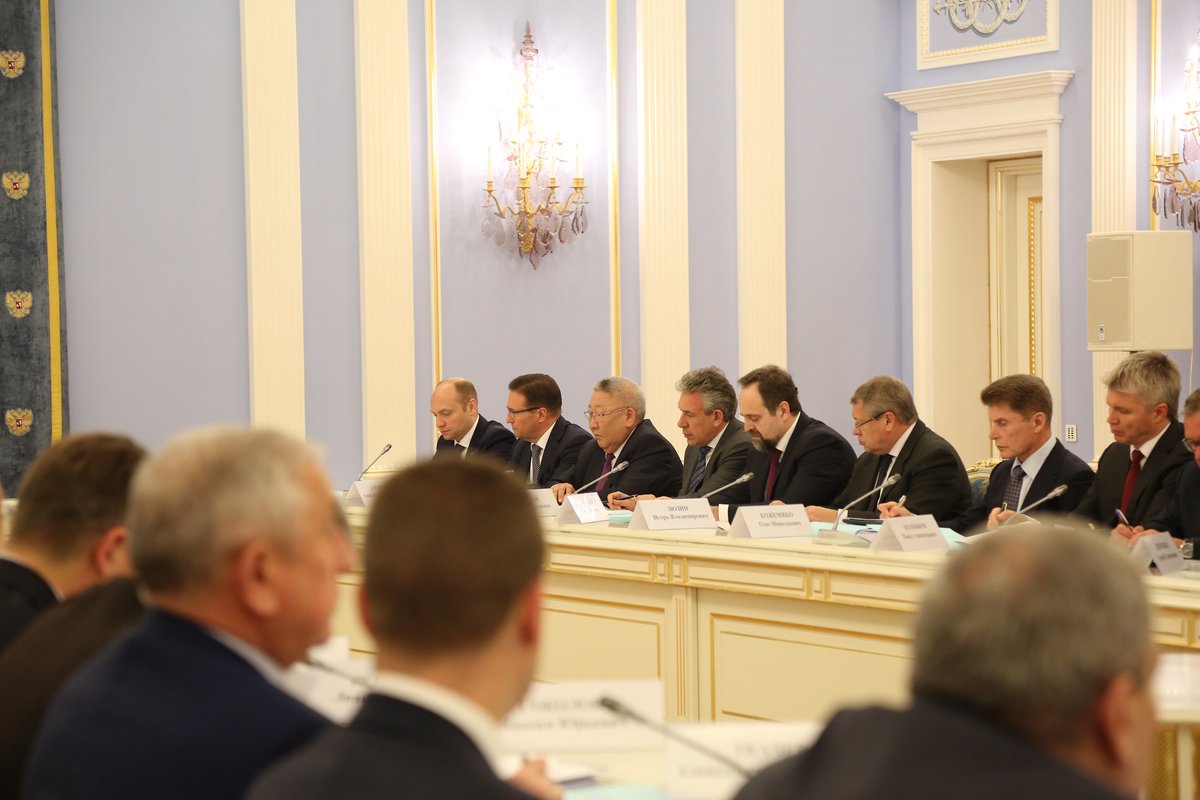 Глава Якутии внес предложения по развитию авиаперевозок в Дальневосточном федеральном округе