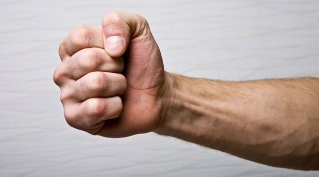 В Якутии житель Табаги напал на контролера Энергосбыта