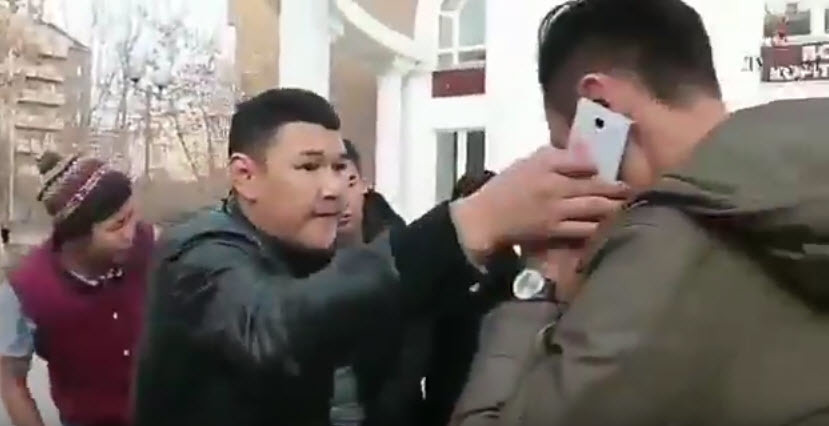 Якутян развеселила реклама бурятских унтов (+видео)