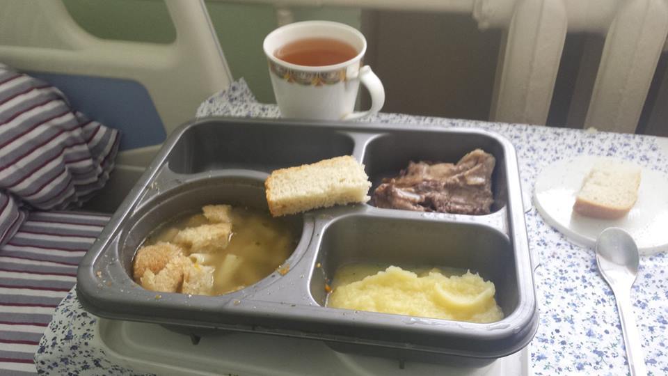 Пациенты РБ№2 в Якутске раскритиковали больничного "ревизорро" в лице депутата Ил Тумэна