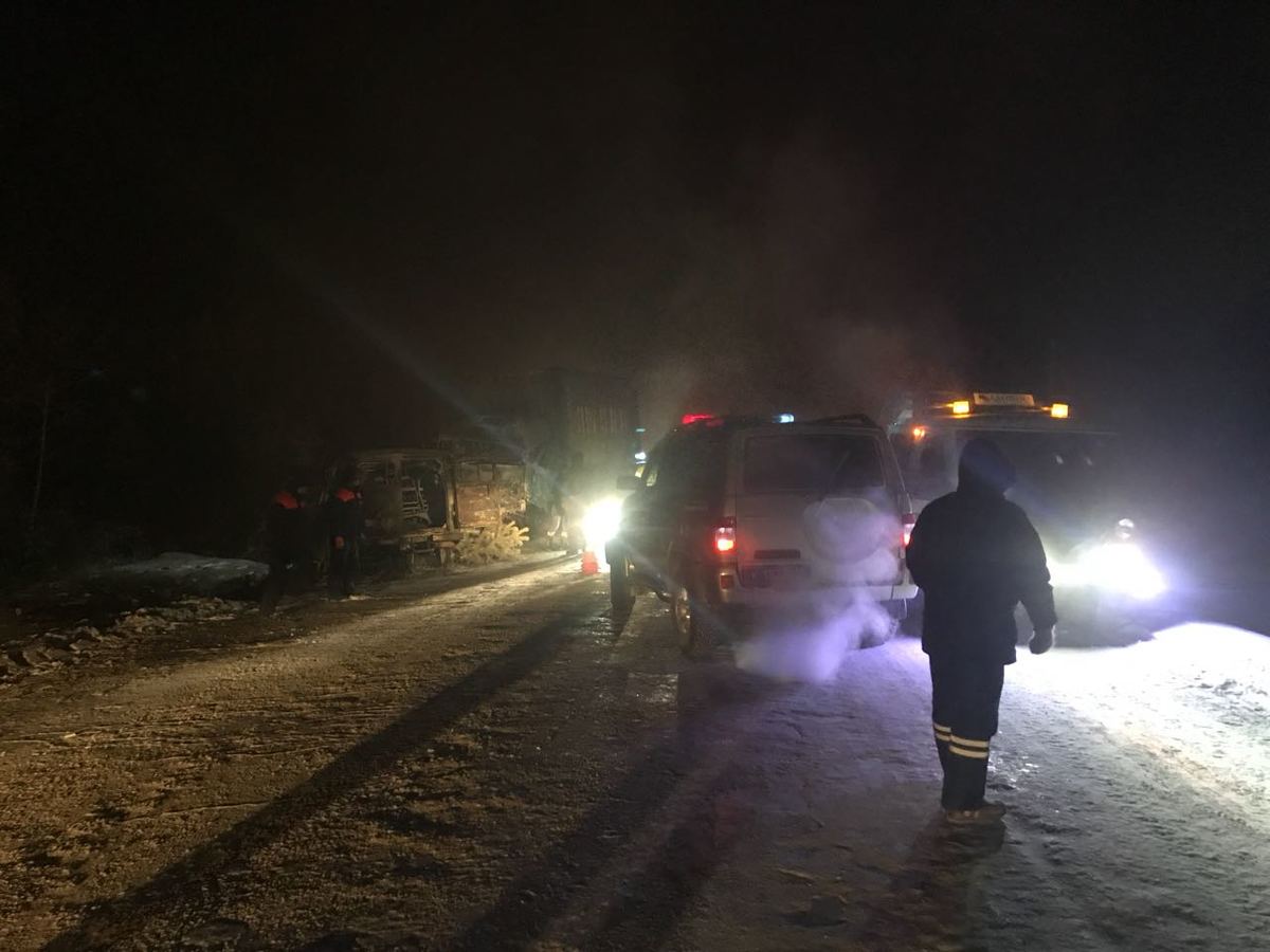 В Якутии после аварии, в которой погибло 9 человек, проведут проверку водителей