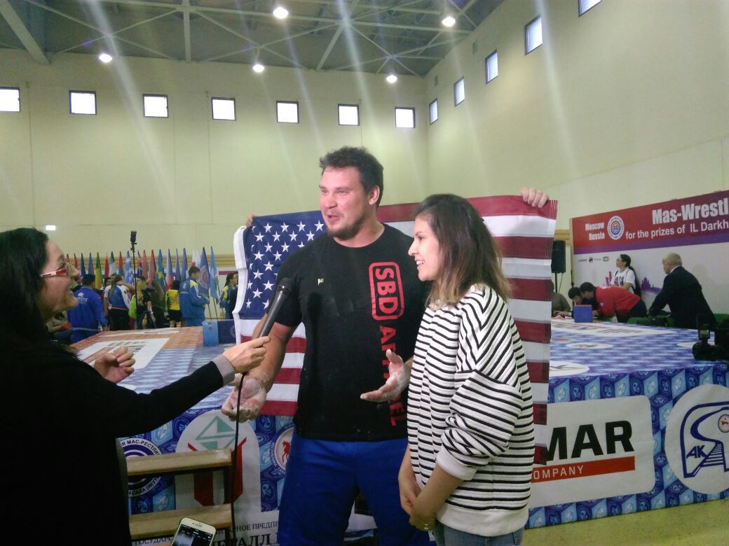 Американец с якутскими корнями стал чемпионом в супертяжелом весе на Кубке мира по мас-рестлингу