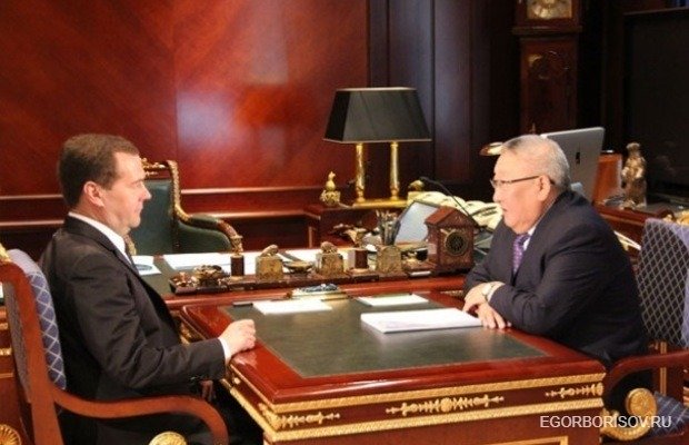 Глава Якутии встретился с председателем правительства Дмитрием Медведевым