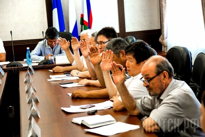 Общественная палата Якутска сама себя решила наградить