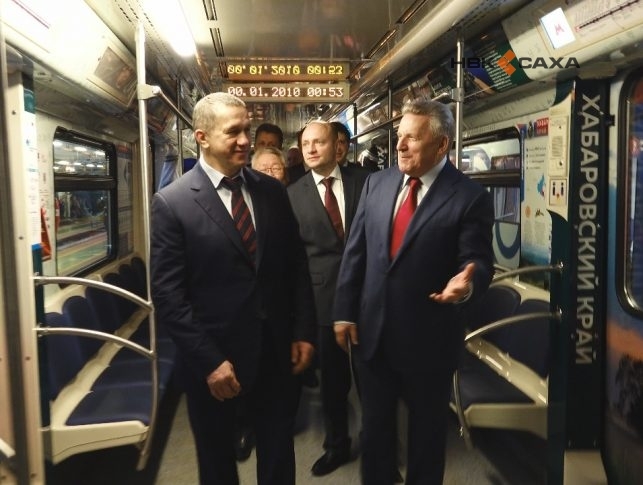 Егор Борисов с Юрием Трутневым в вагоне "Якутия" (видео)