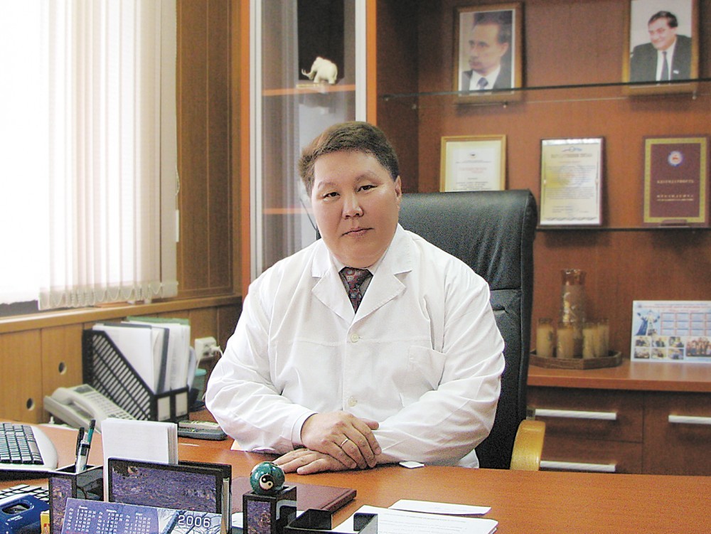Главврач больницы №2 в Якутске сократил работников, сообщивших о коррупции