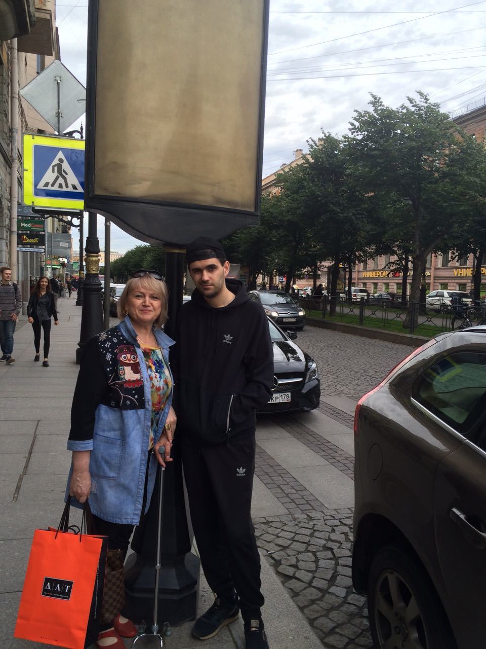 Мать избитого Виктора Додона просит откликнуться очевидцев происшествия