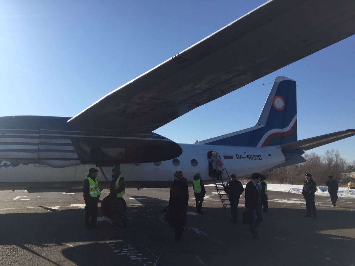 "Паники не было. Все старались держать себя в руках", - пассажирка самолета АК "Якутия" с отказавшим двигателем (+видео)