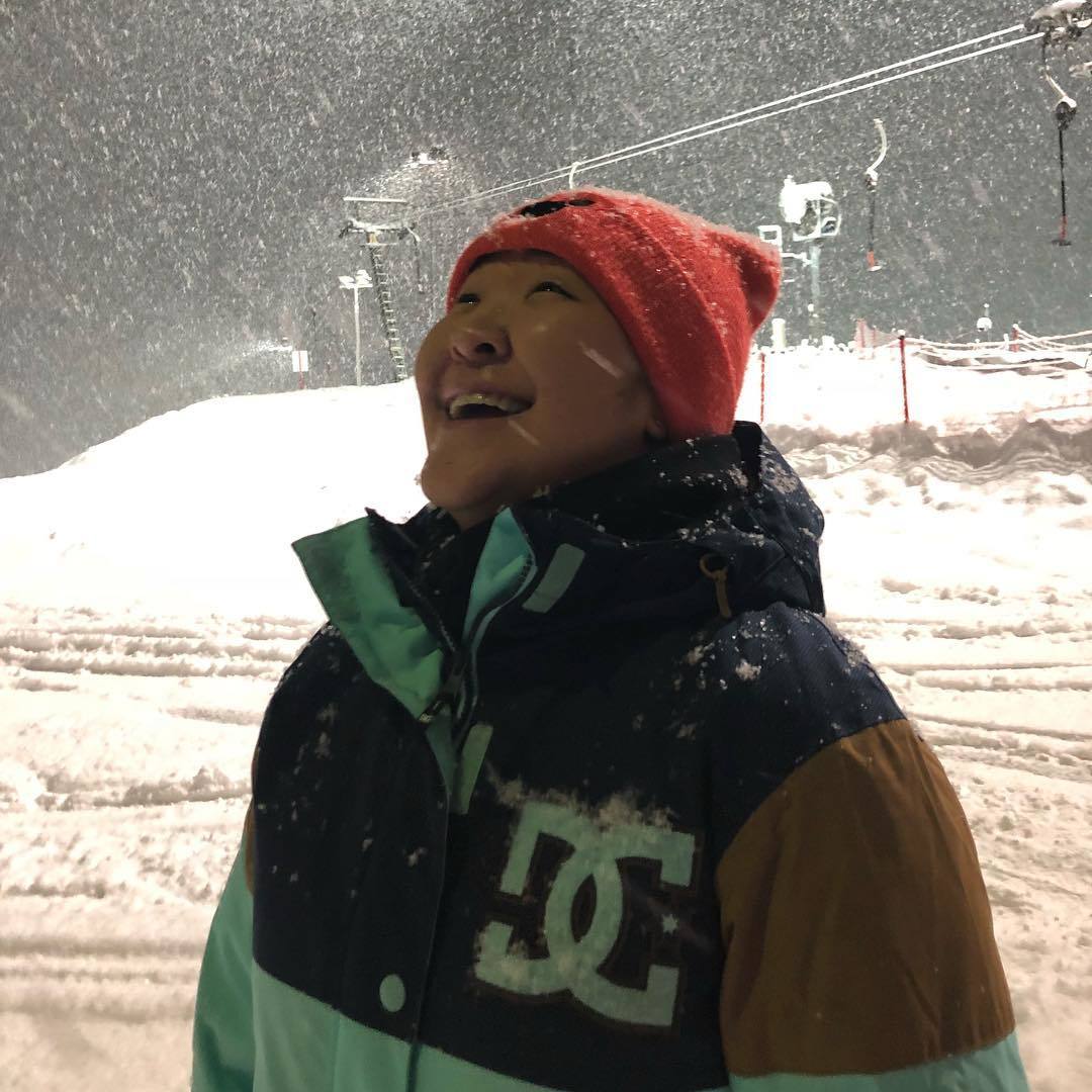 "Почему сразу обвиняете меня?", - вайнерша Нюргуша сообщила, что она не избивала визажиста