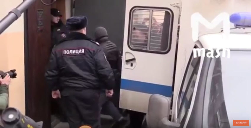 Братьев-миллиардеров Магомедовых доставили в суд в Москве (видео)