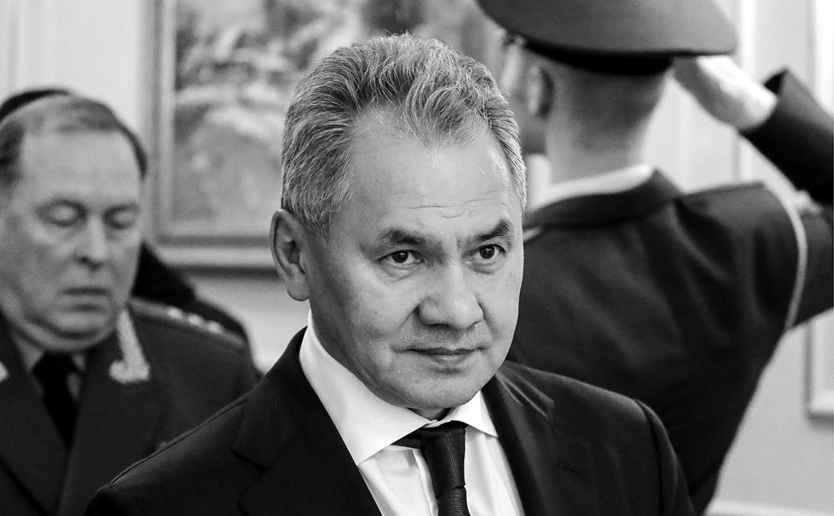 Шойгу заявил о первых со времен СССР военных полетах через Северный полюс