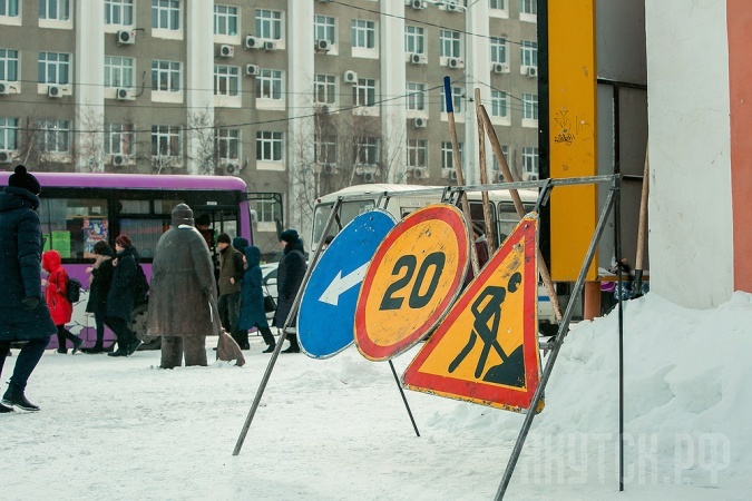 Глава Якутска распорядился закончить уборку снега в течение трех дней