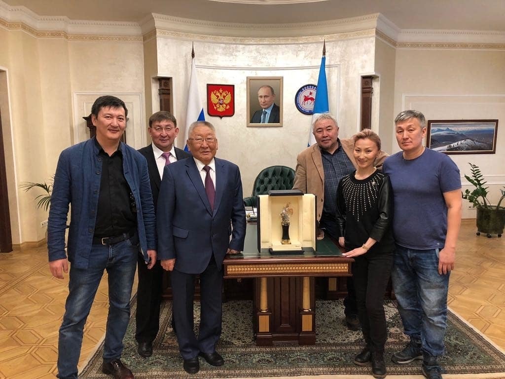 Егор Борисов встретился с триумфаторами-кинематографистами, завоевавшими главный приз ММКФ