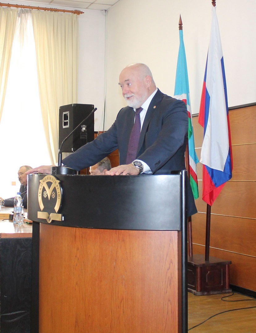 Академик РАН Николай Похиленко открыл всероссийскую геологическую конференцию в Якутске