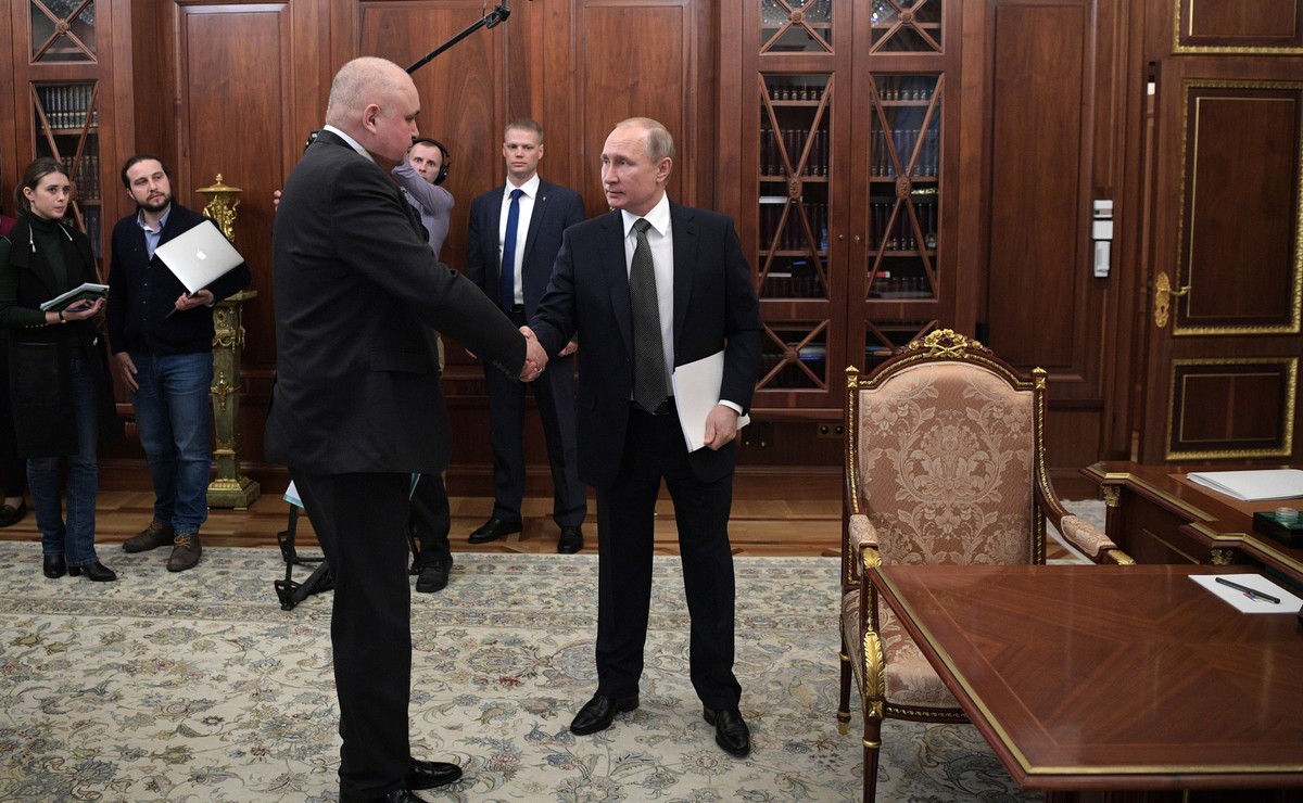 Владимир Путин встретился в ВрИО главы Кемеровской области Сергеем Цивилёвым