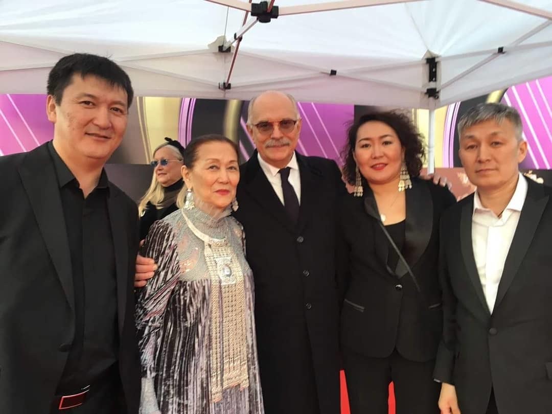 Якутские кинодеятели на красной дорожке Московского кинофестиваля (фото)