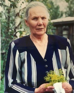 Родом из якутского села Саныяхтах