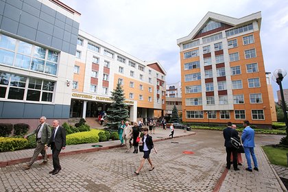 Российских студентов вернут из недружественных стран