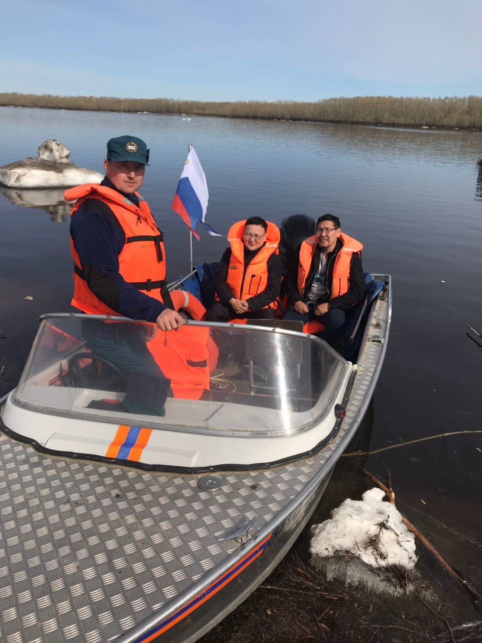 Общественники следят за ситуацией с разливом нефтепродуктов в Якутске