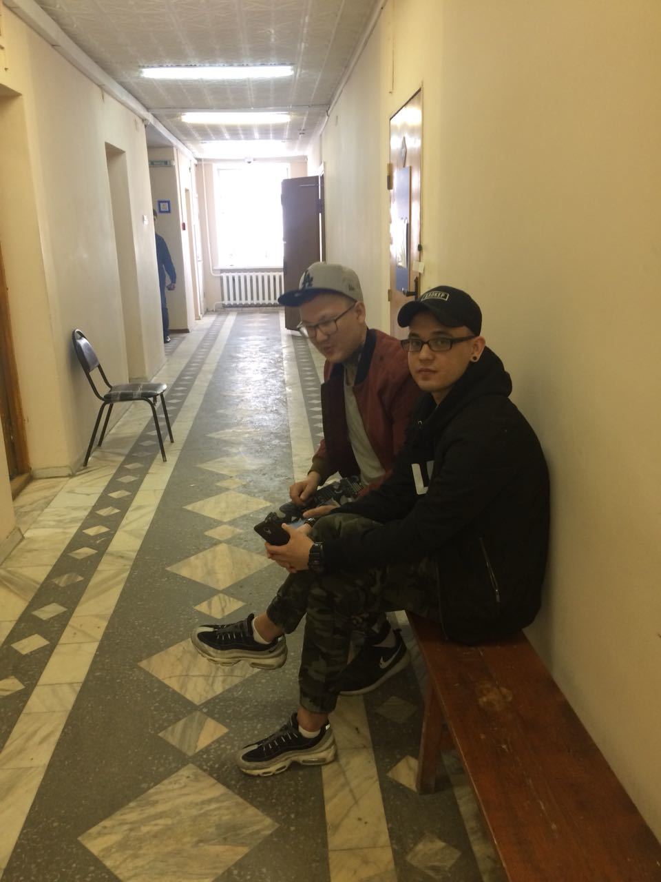 Ребят, участвовавших в акции протеста 5 мая в Якутске, забрали из дома и доставили в полицию