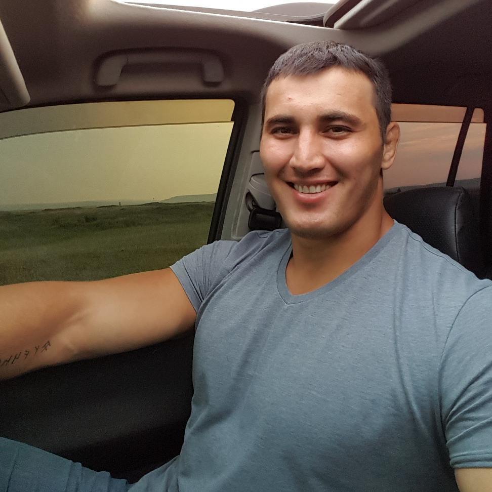 Айаал Лазарев: "Если бы Малардыров построил отцу дом, то я бы ни слова не сказал"