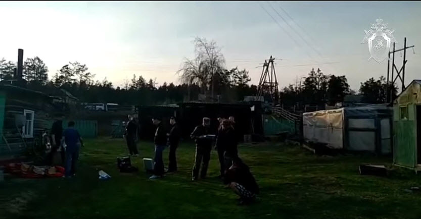 Опубликовано видео осмотра места массового убийства в якутском селе