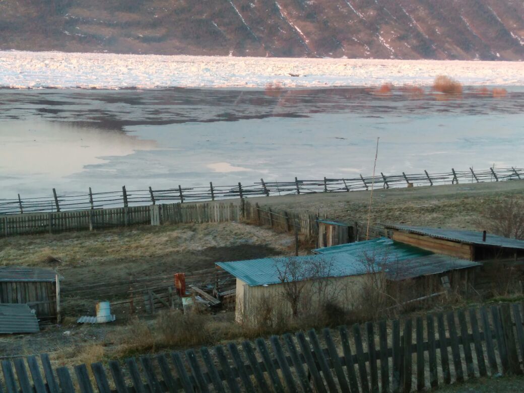 В селе Саныяхтах Олекминского района подтопило дворы