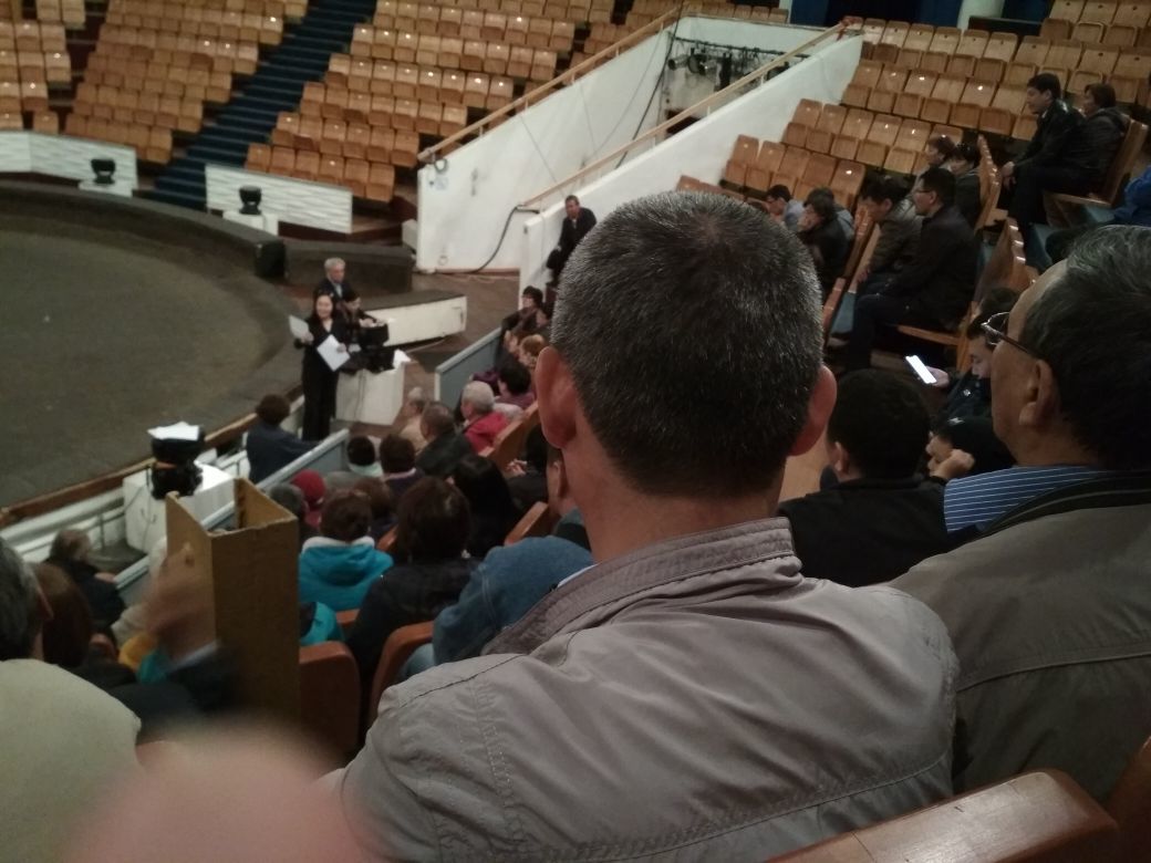 На эстренном собрании землячества Амги