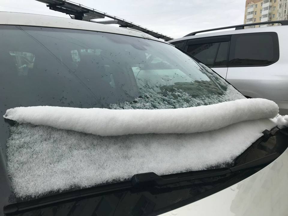 Фотовзгляд: Причуды майского снега в Якутске