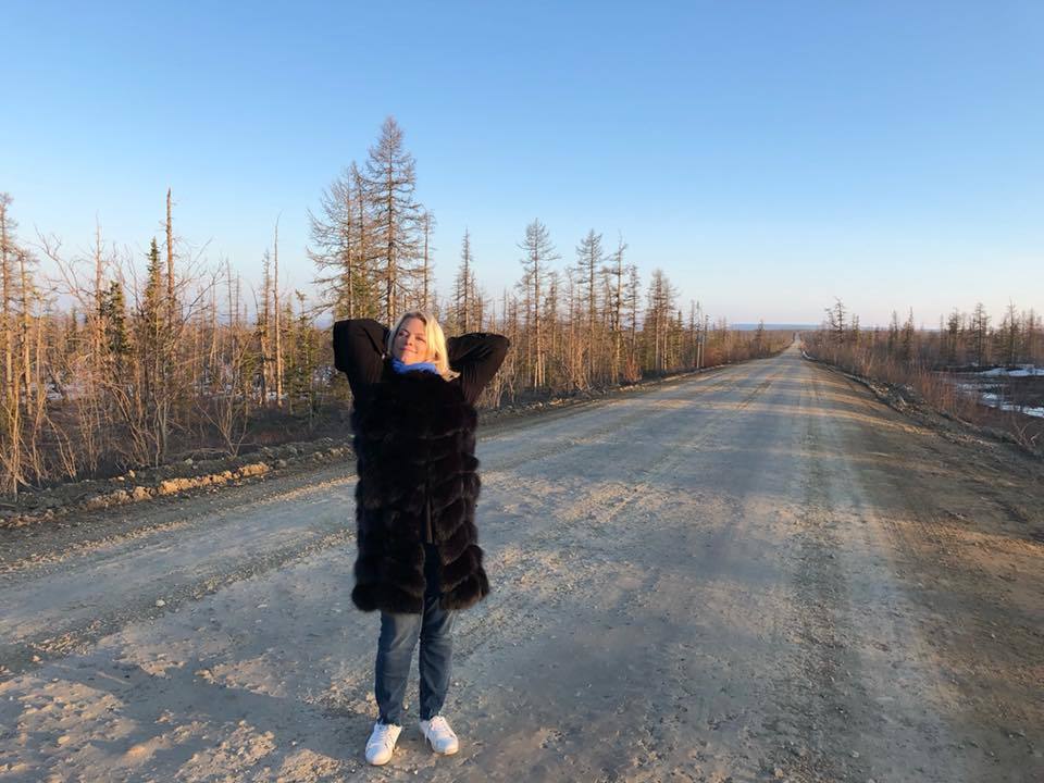 33527060_1701229216665316_1009298386639126528_n