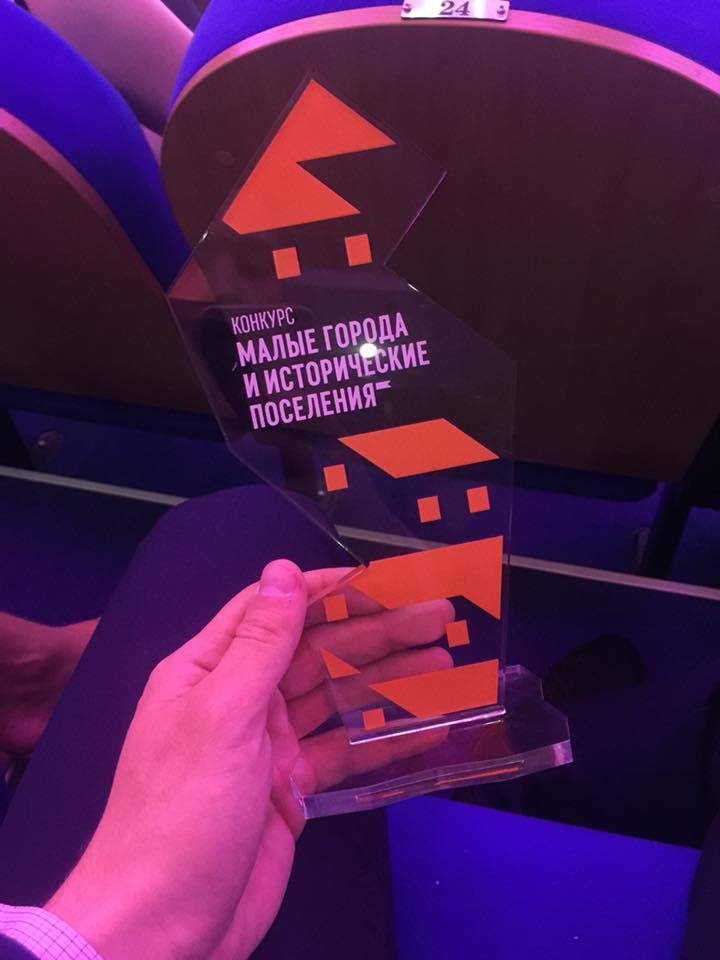 33870927_1693783540697504_1211655985538531328_n