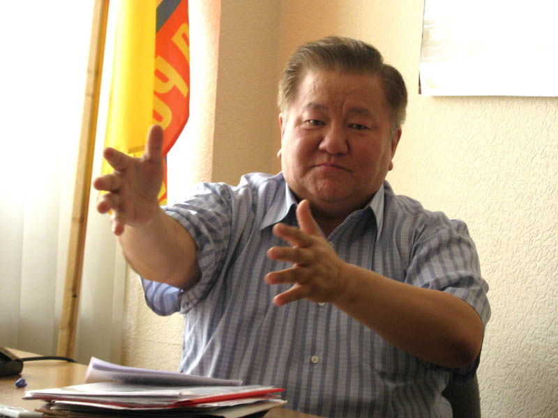 Федот Тумусов будет участвовать в выборах главы Якутии?