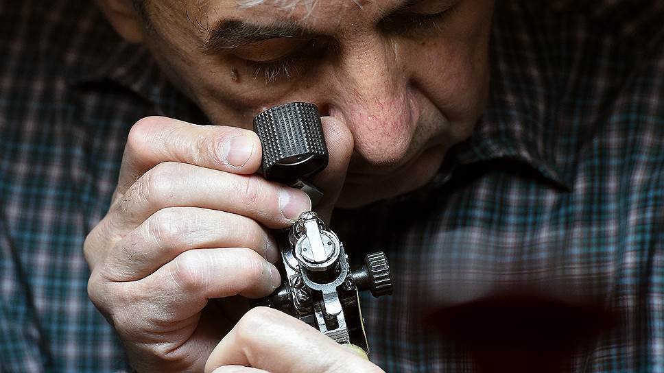 Наблюдательный совет компании «АЛРОСА» поддержал интеграцию со смоленским «Кристаллом»