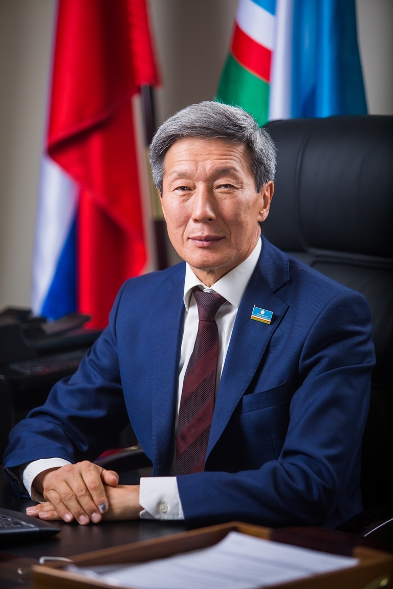 Министр связи Якутии уличен в фиктивном трудоустройстве друзей