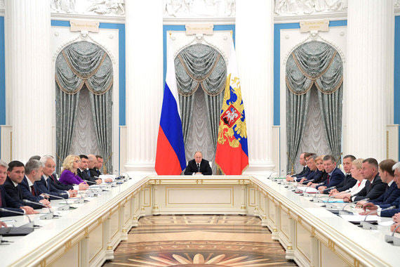 Путин запретил правительству ссылаться на мешающие работе обстоятельства