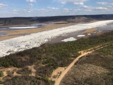 В районе Табаги наблюдается густой ледоход
