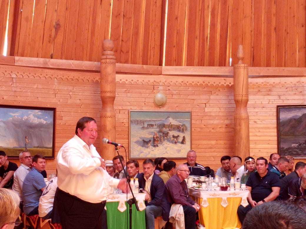 Как празднуют Ысыах Туймаады в урасе мэрии Якутска?