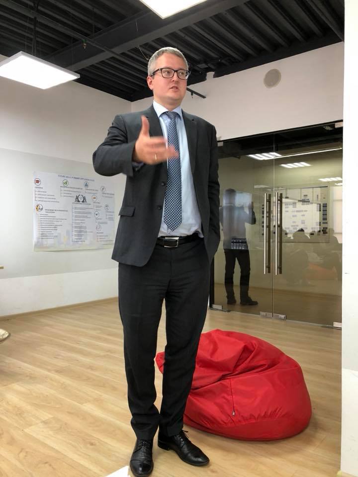 33778945_10216632105383362_8058903912104591360_n